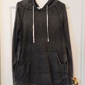 Umgee Charcoal Gray Top